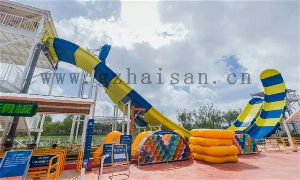 有什么受欢迎的中小型水上乐园设施？